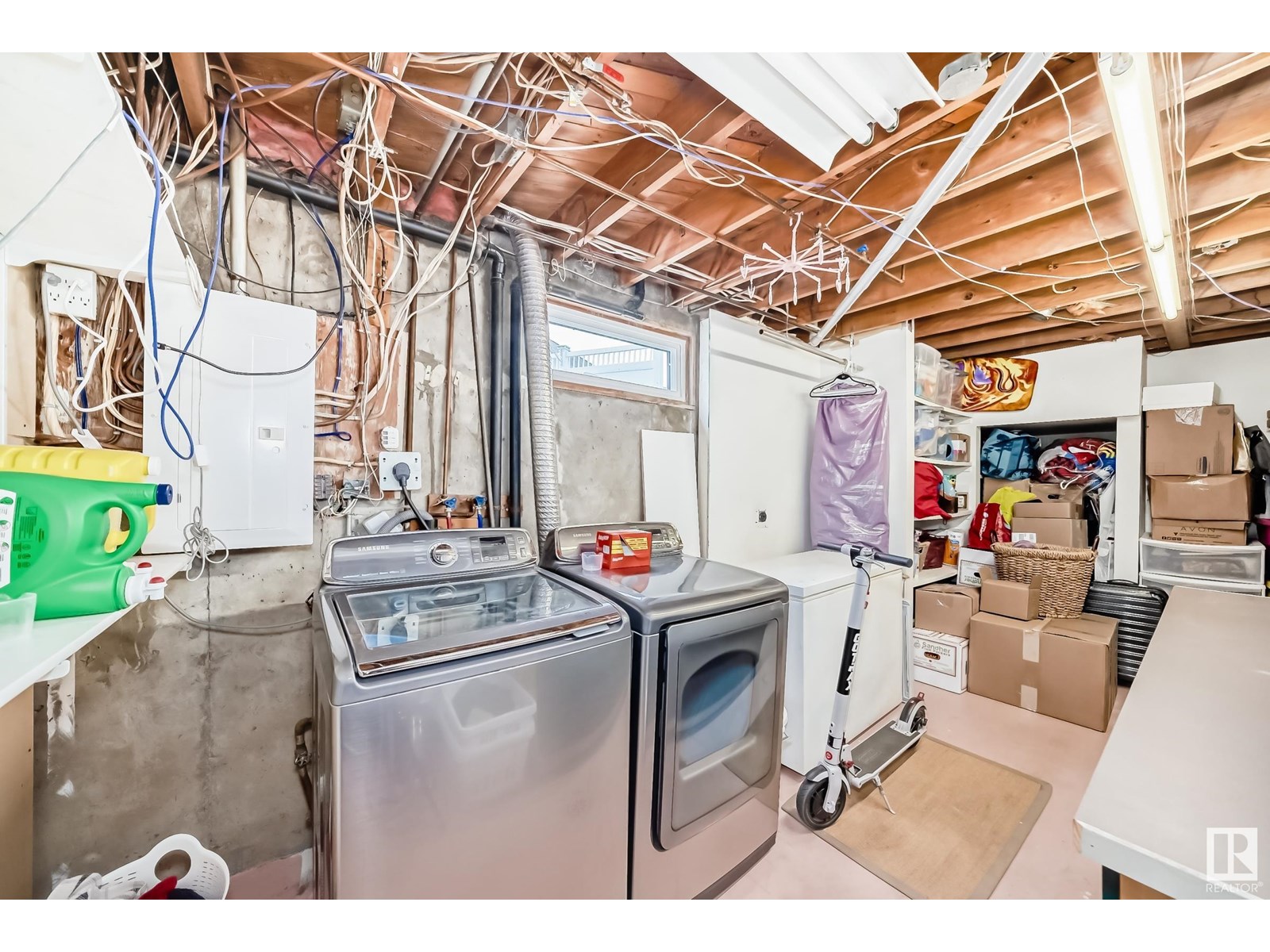 Photo 28 of 352 Huffman Cr Nw, Edmonton AB
