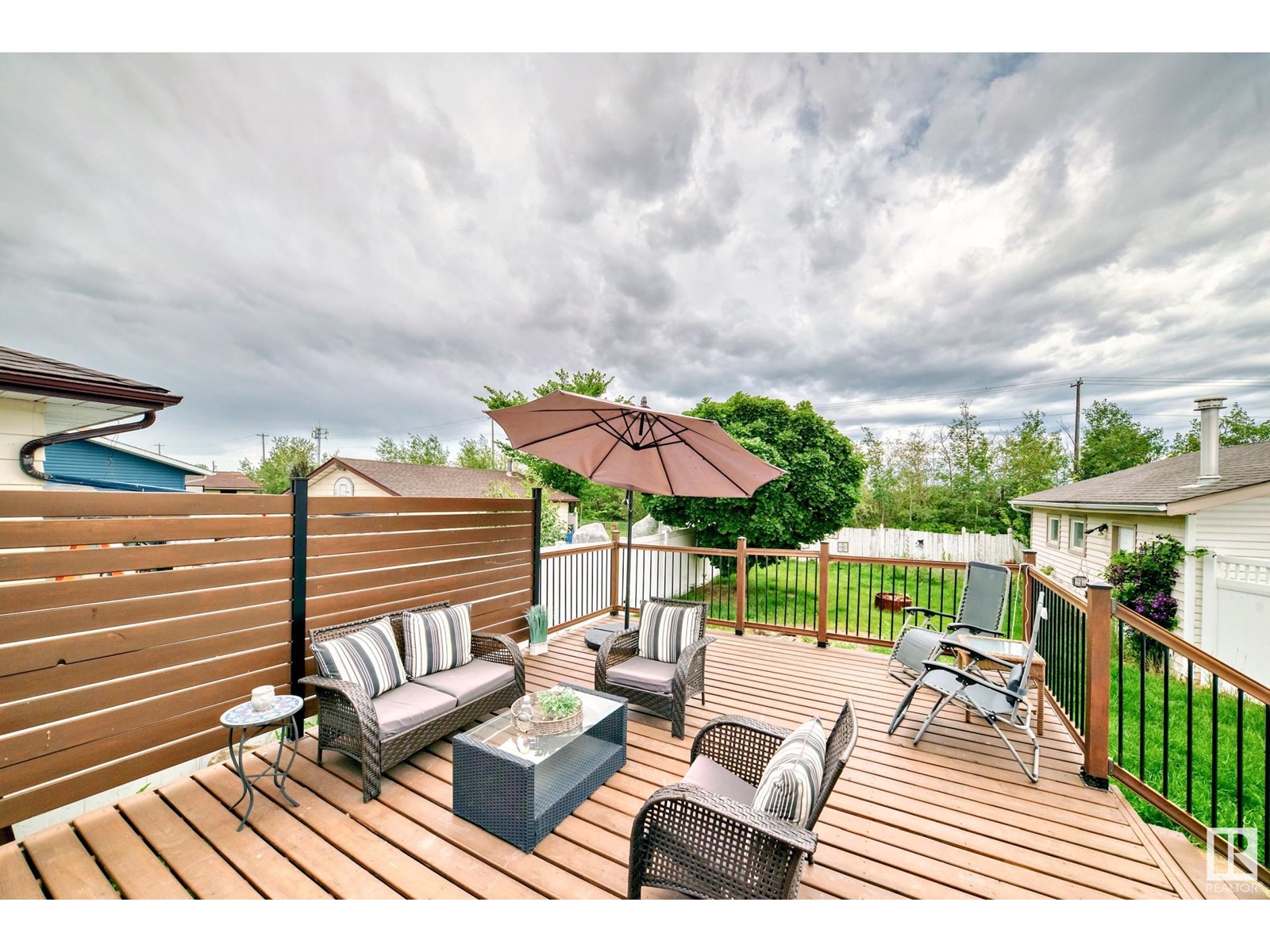 Photo 32 of 352 Huffman Cr Nw, Edmonton AB