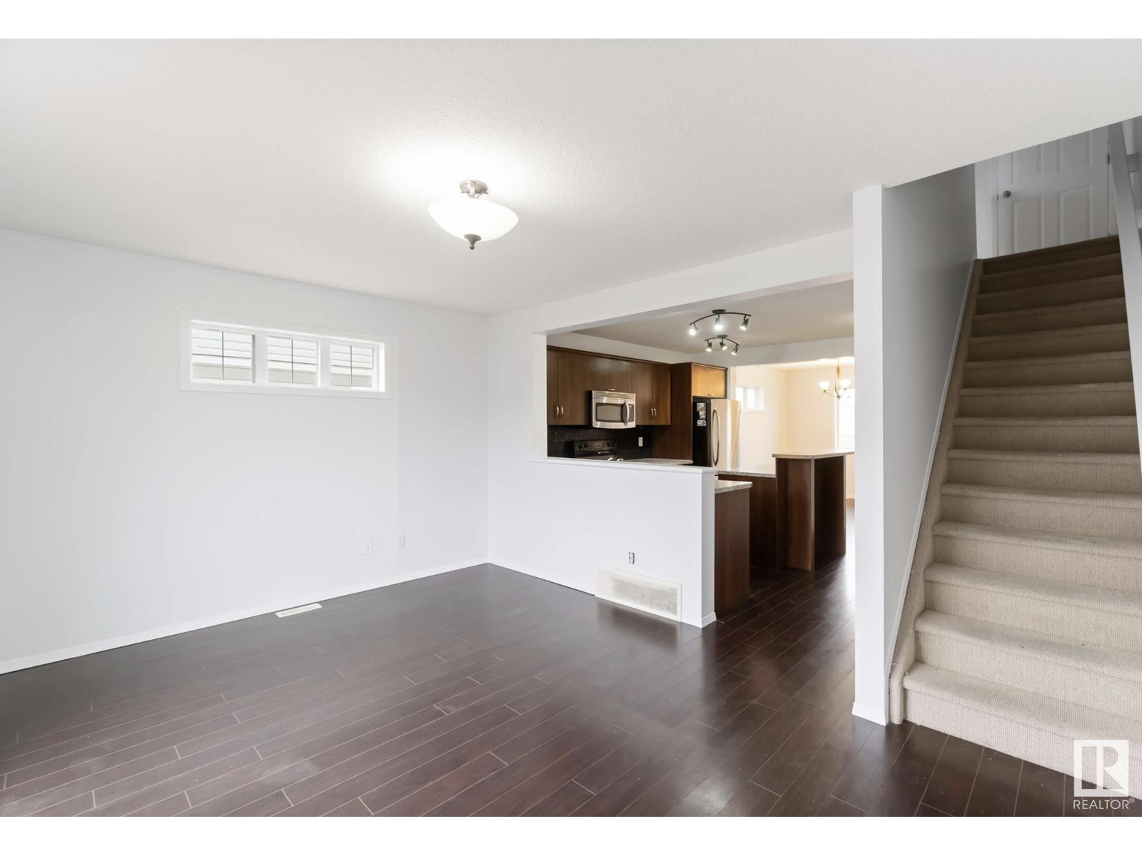 #34 3751 12 STREET NW - Image 16
