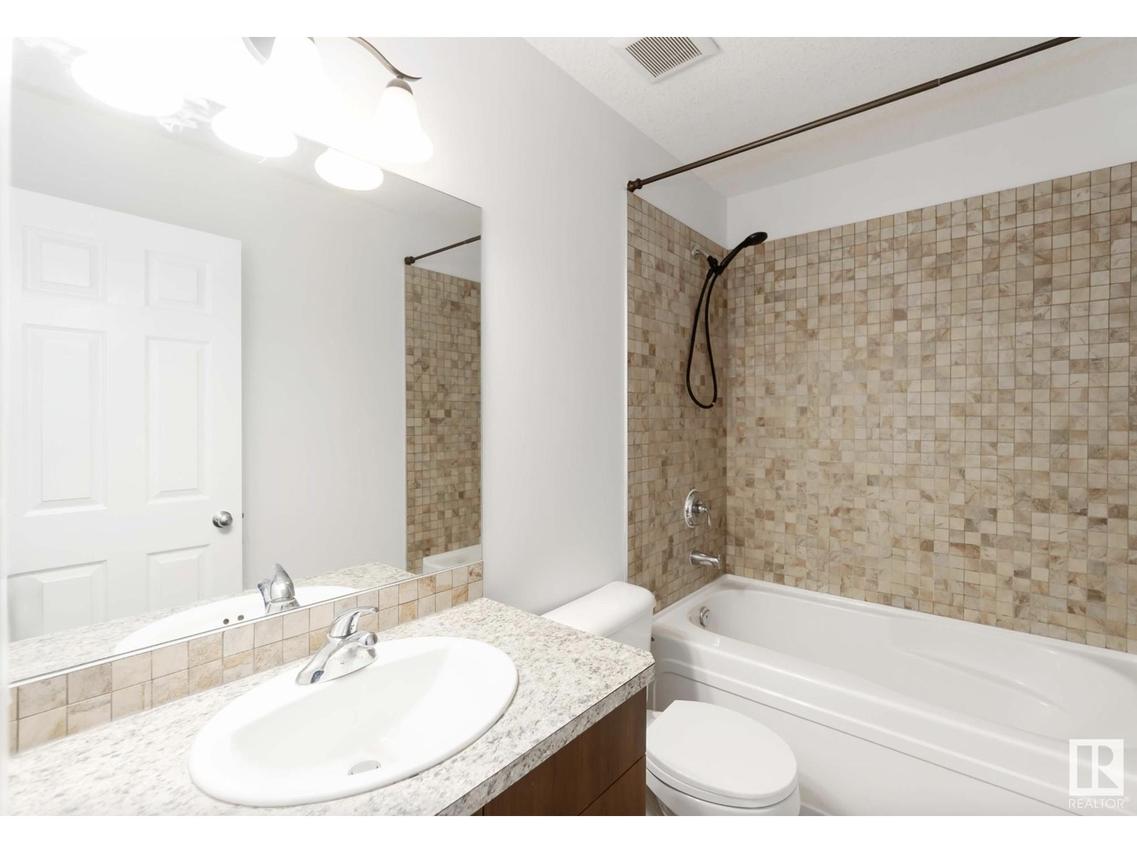 #34 3751 12 STREET NW - Image 26