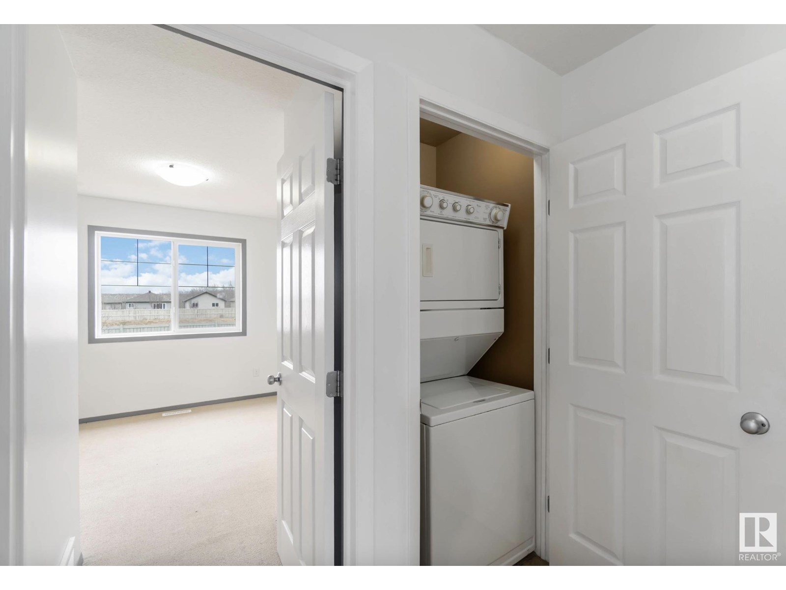 #34 3751 12 STREET NW - Image 34