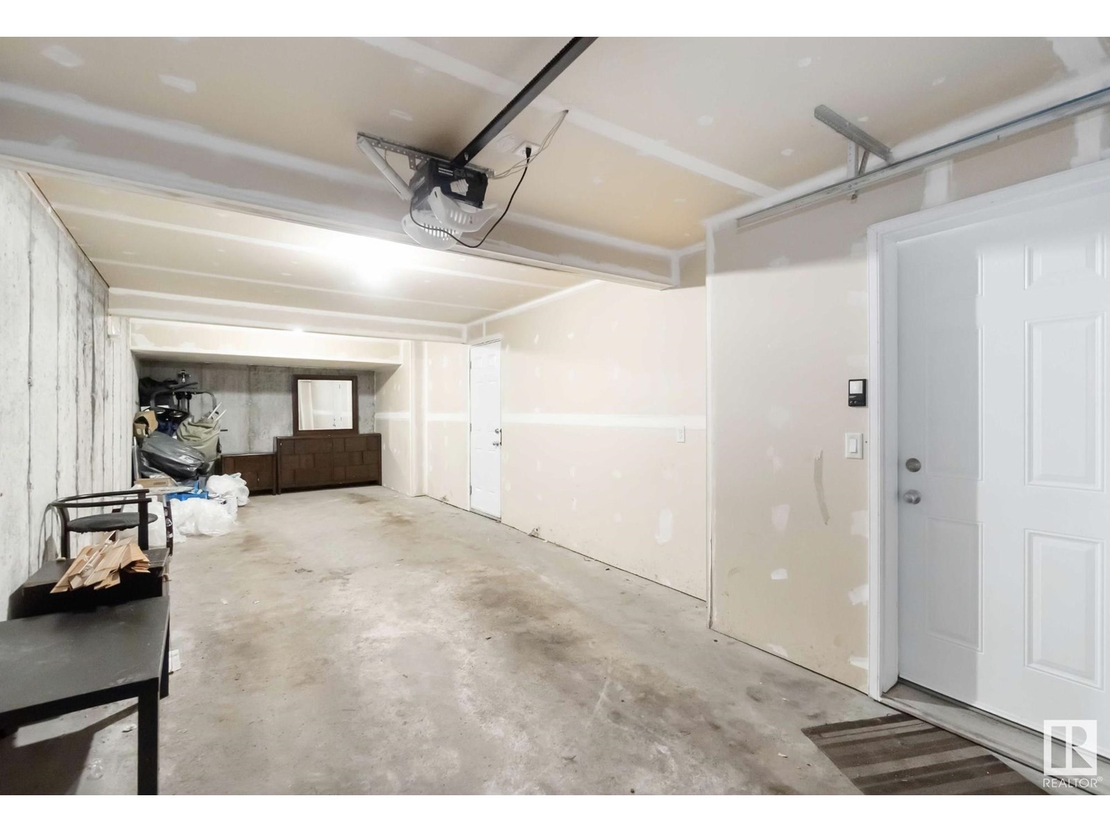 #34 3751 12 STREET NW - Image 38