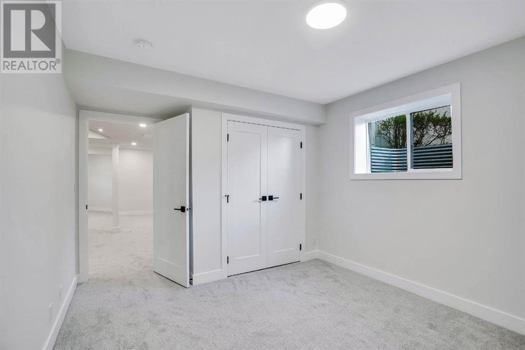 Single Family House for Sale in  Edgepark Way NW Edgemont Calgary 
