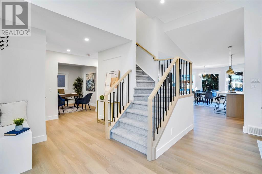 Single Family House for Sale in  Edgepark Way NW Edgemont Calgary 