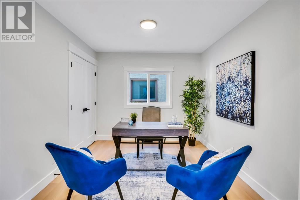 Single Family House for Sale in  Edgepark Way NW Edgemont Calgary 