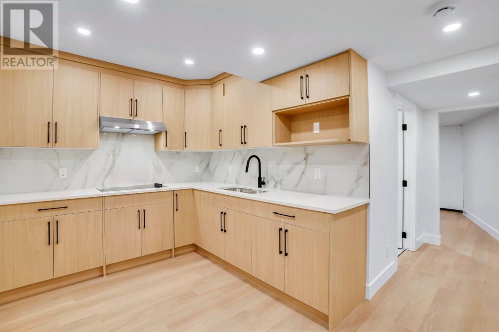 Single Family House for Sale in  Edgepark Way NW Edgemont Calgary 