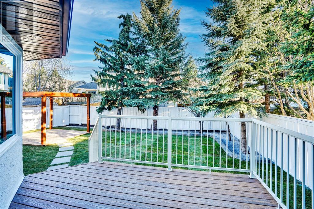 Single Family House for Sale in  Edgepark Way NW Edgemont Calgary 