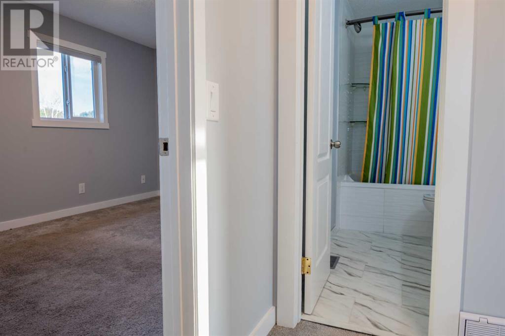 Single Family House for Sale in  Castlebrook Road NE Castleridge Calgary 