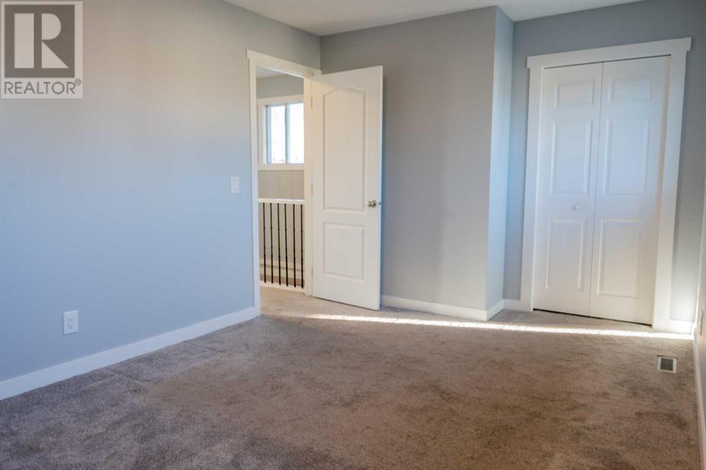 Single Family House for Sale in  Castlebrook Road NE Castleridge Calgary 