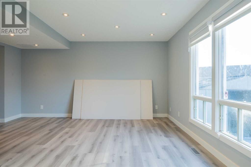 Single Family House for Sale in  Castlebrook Road NE Castleridge Calgary 