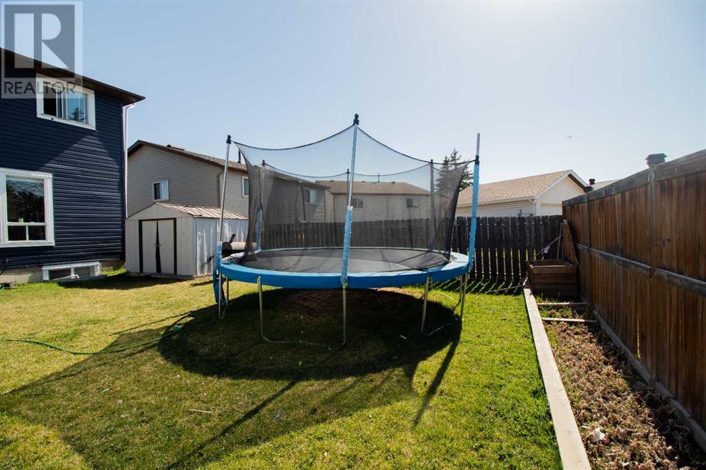 Single Family House for Sale in  Castlebrook Road NE Castleridge Calgary 