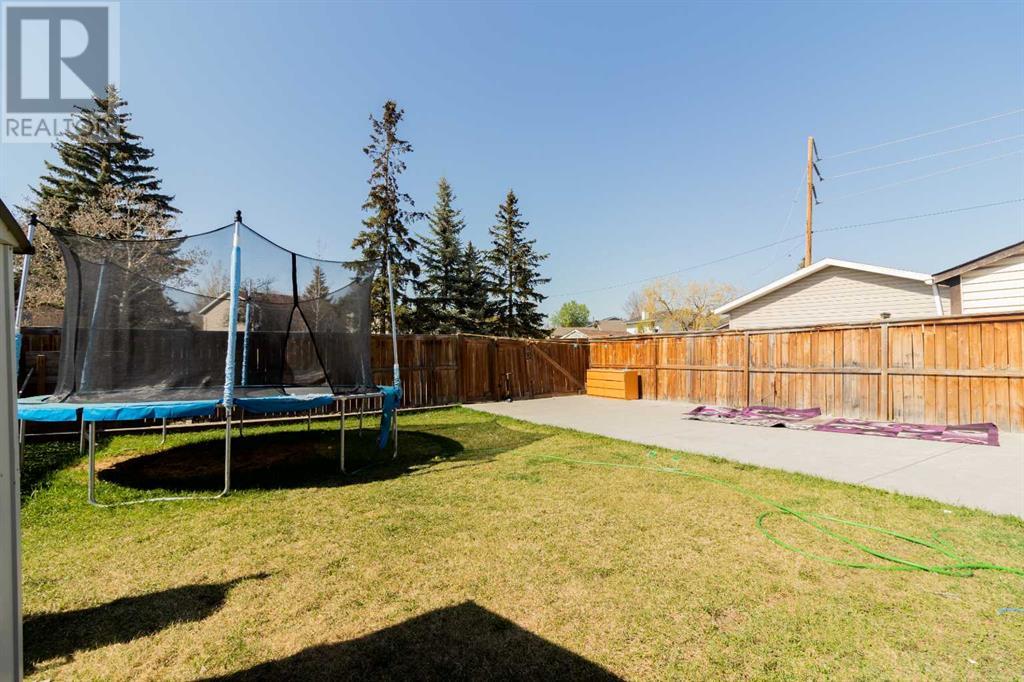 Single Family House for Sale in  Castlebrook Road NE Castleridge Calgary 