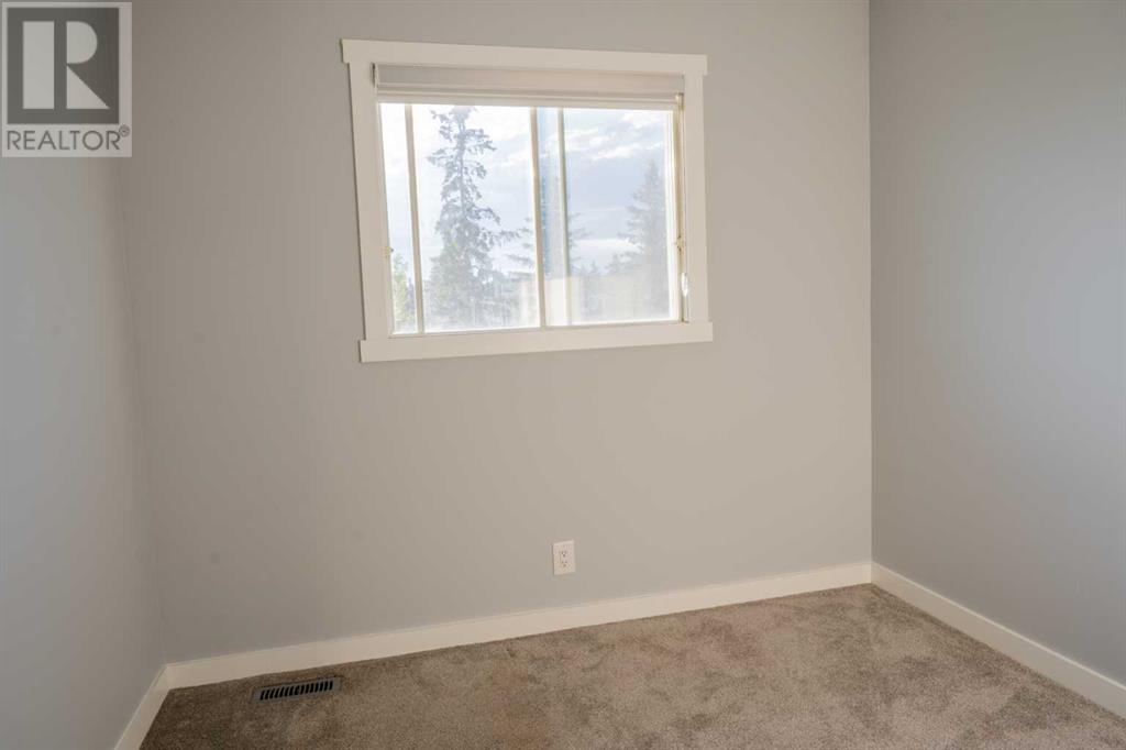 Single Family House for Sale in  Castlebrook Road NE Castleridge Calgary 