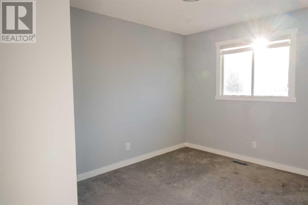 Single Family House for Sale in  Castlebrook Road NE Castleridge Calgary 