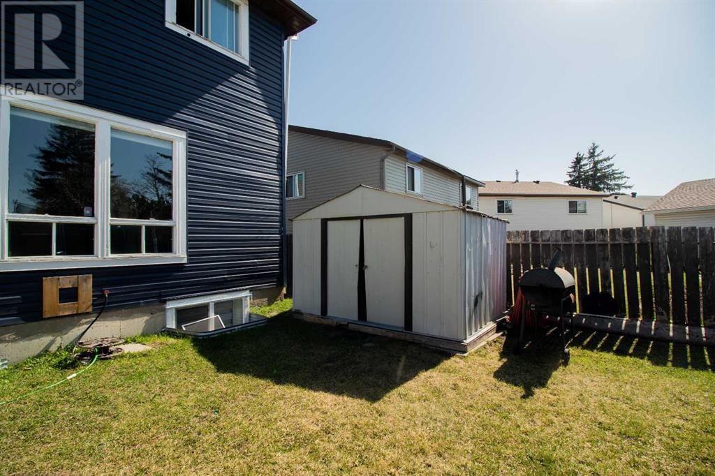 Single Family House for Sale in  Castlebrook Road NE Castleridge Calgary 