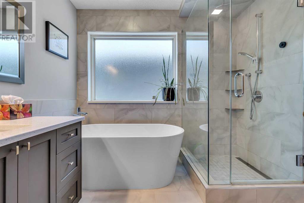 Single Family House for Sale in  Scenic Hill Close NW Scenic Acres Calgary 