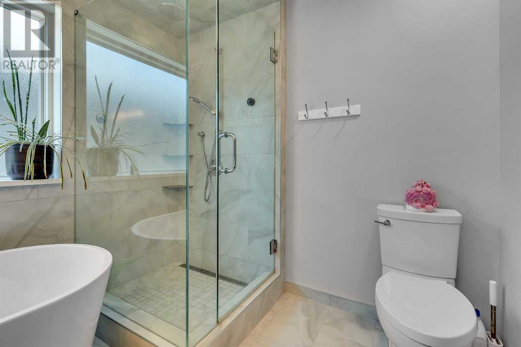 Single Family House for Sale in  Scenic Hill Close NW Scenic Acres Calgary 