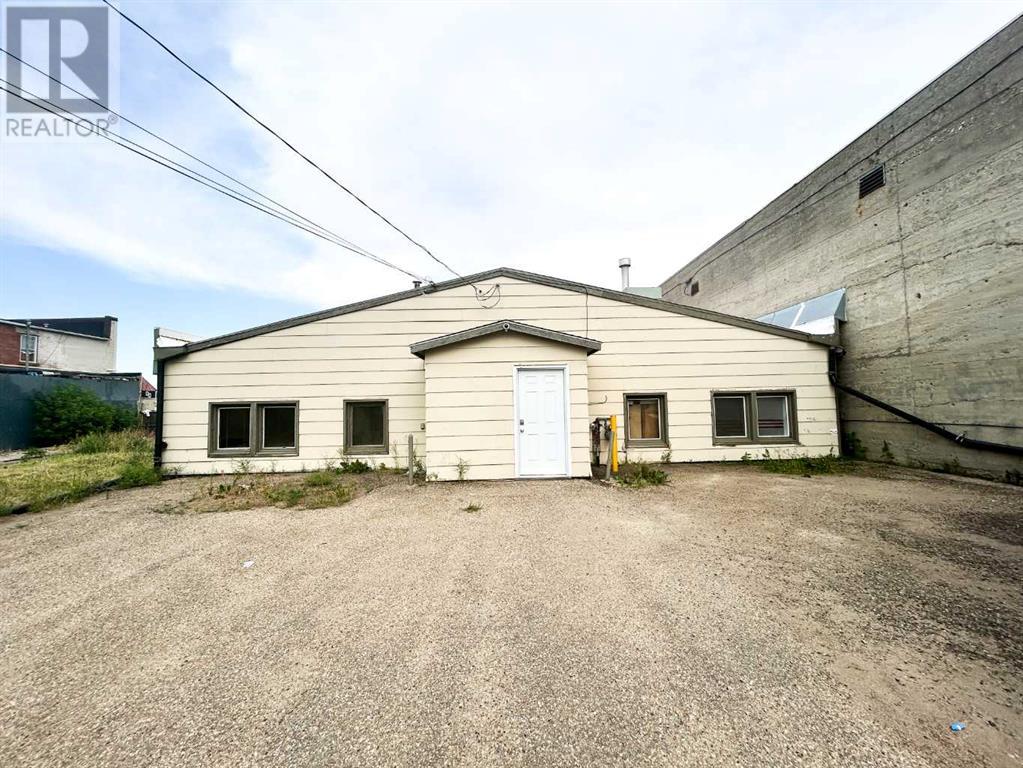 Photo 25 of 4908 50 Street, Ponoka AB
