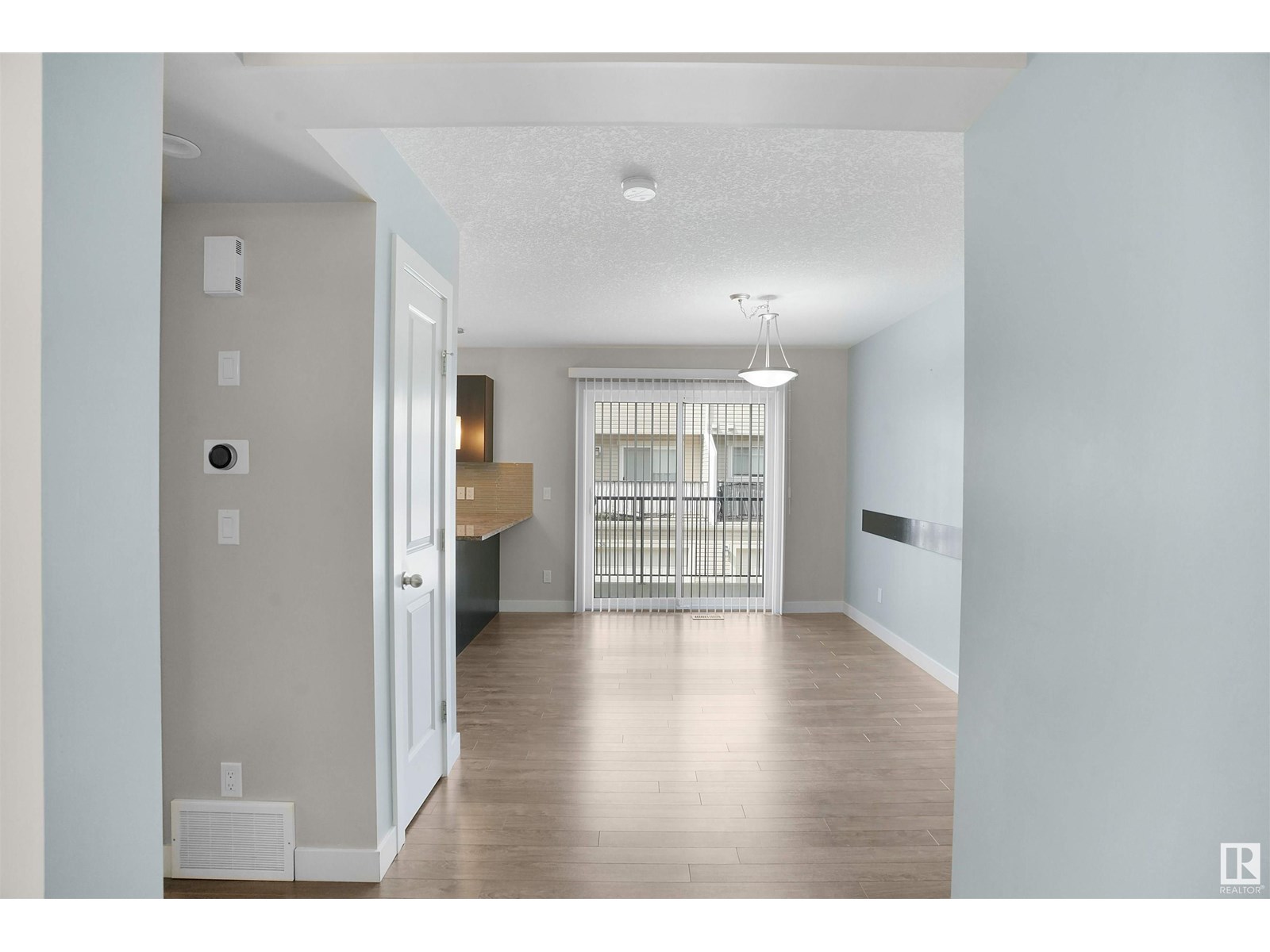 Photo 53 of 33 9535 217 St Nw, Edmonton AB