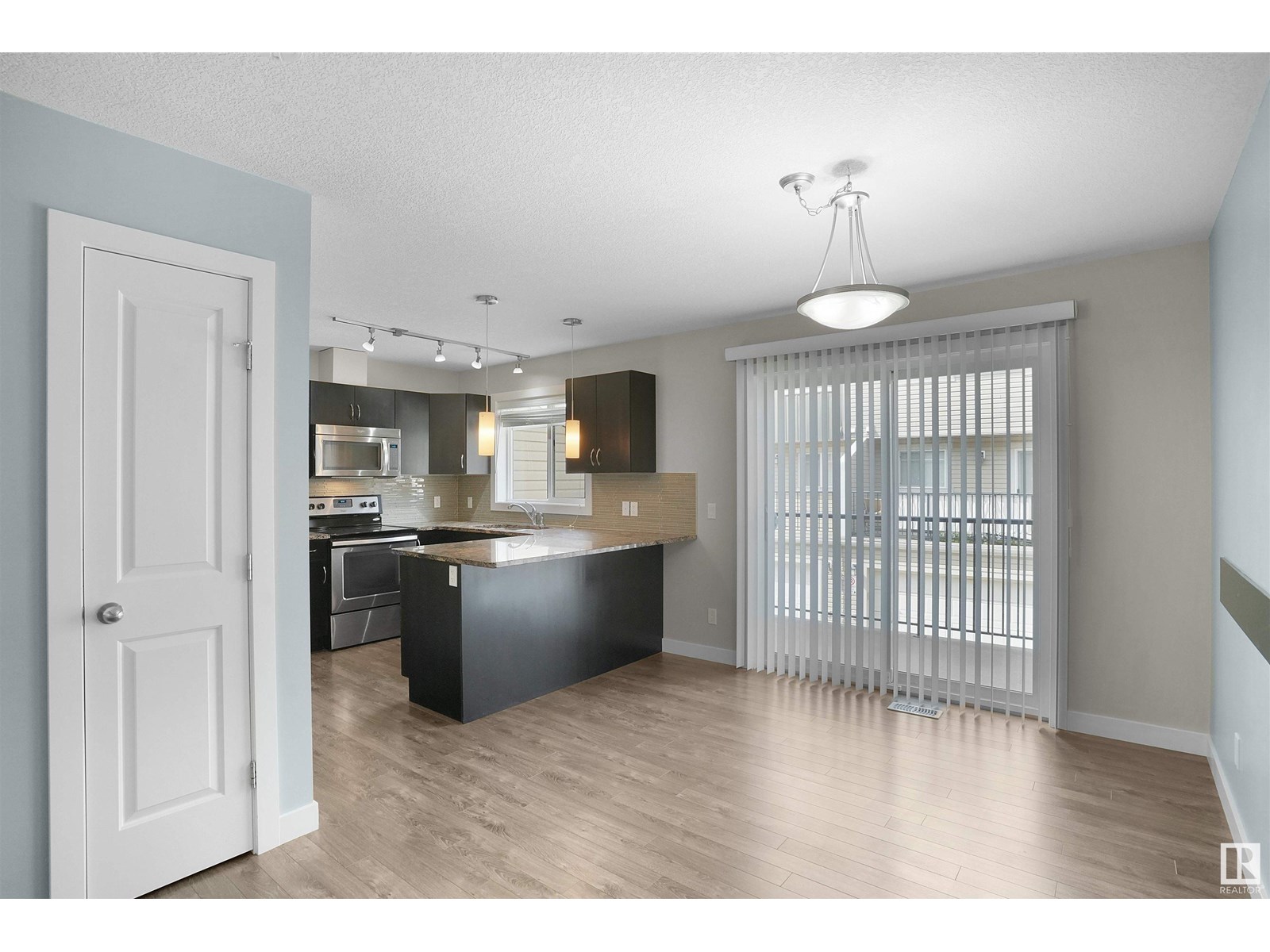 Photo 20 of 33 9535 217 St Nw, Edmonton AB