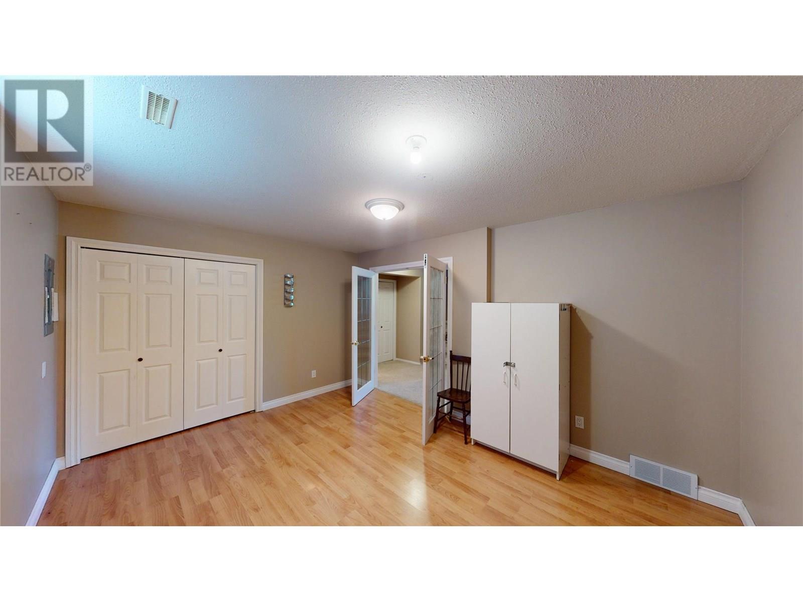 100 16th Street S, Cranbrook