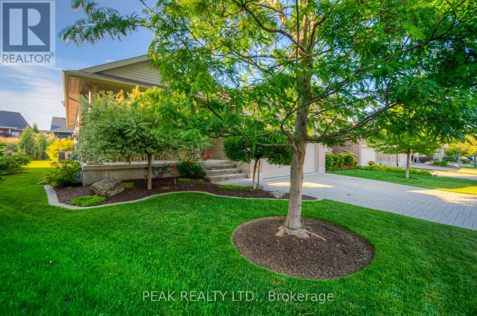 Photo 44 of 28 Amberdale Way, Wilmot ON