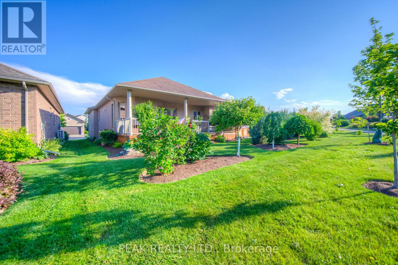 Photo 37 of 28 Amberdale Way, Wilmot ON