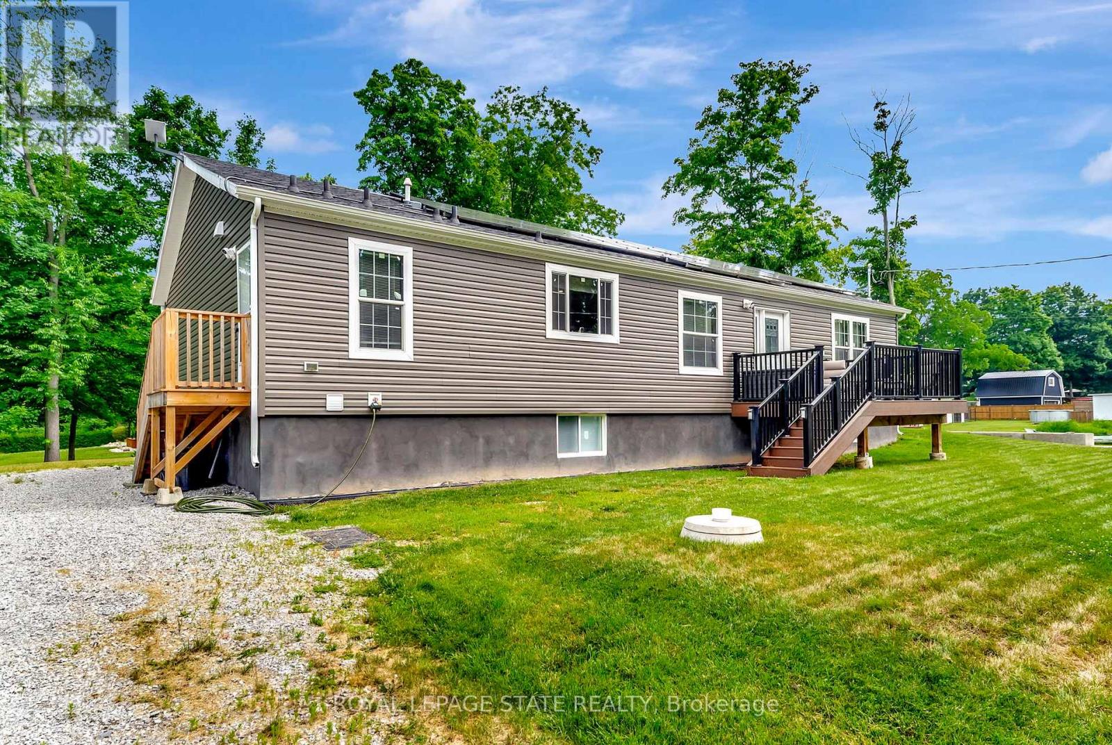 Photo 1 of 4881 Mapleview Crescent, Port Colborne ON