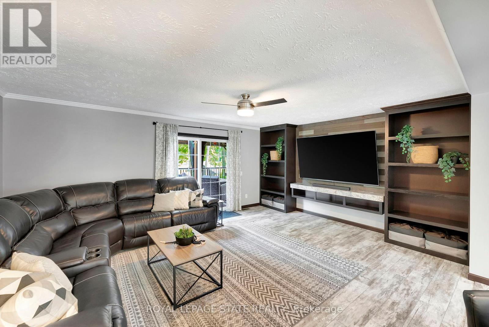Photo 9 of 4881 Mapleview Crescent, Port Colborne ON