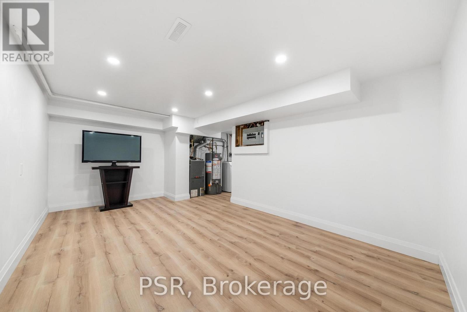Photo 37 of 17 10 Angus Road, Hamilton ON