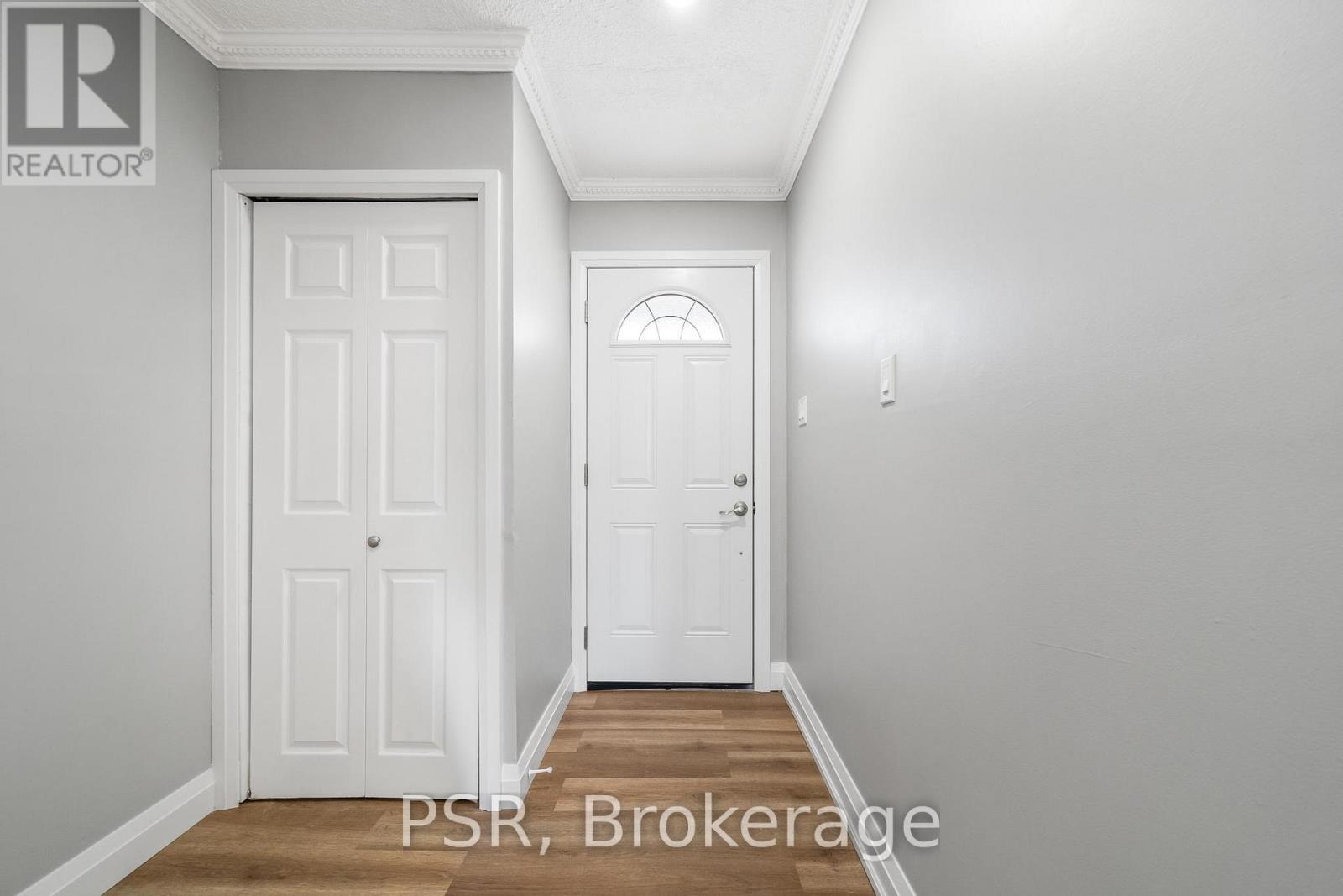 Photo 9 of 17 10 Angus Road, Hamilton ON