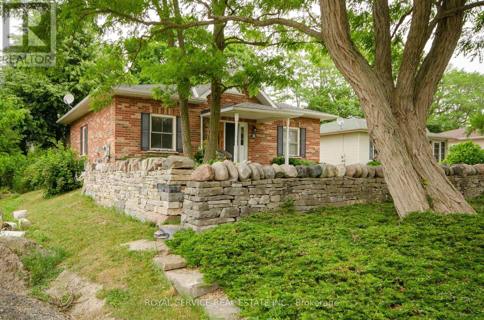 Photo 2 of 28 Clifton Road, Port Hope ON