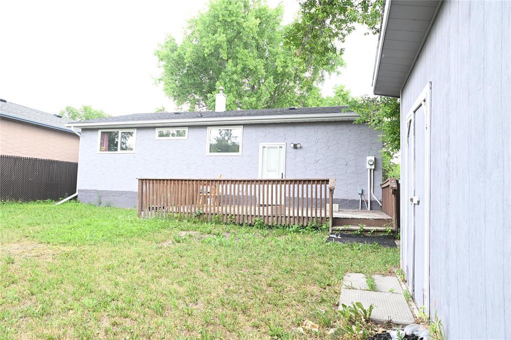 Photo 30 of 90 Dorge Drive, Winnipeg MB