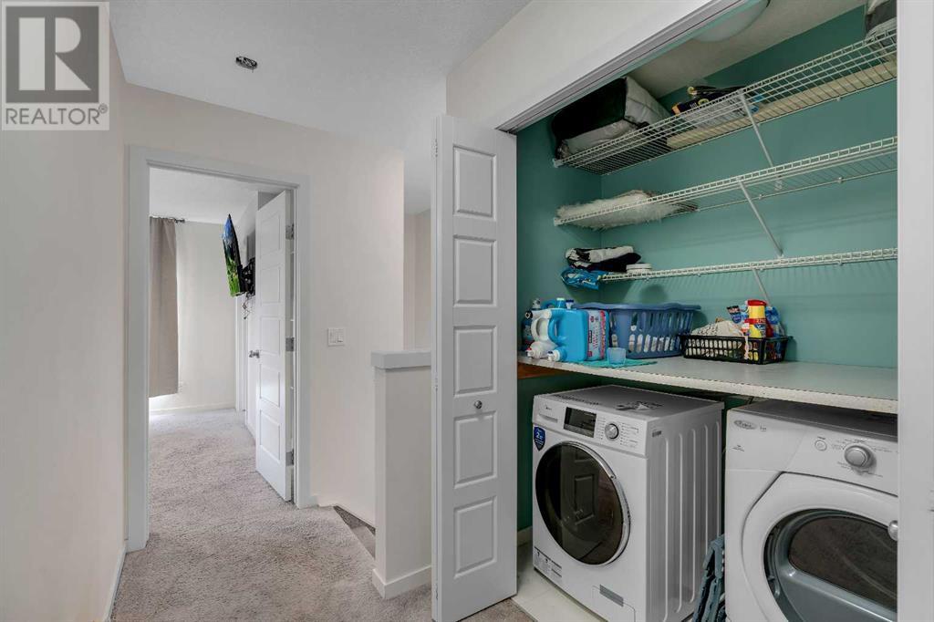 Single Family House for Sale in  Evansridge Park NW Evanston Calgary 