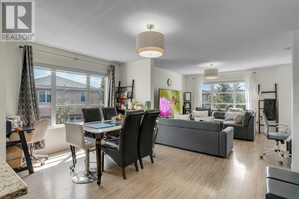 Single Family House for Sale in  Evansridge Park NW Evanston Calgary 