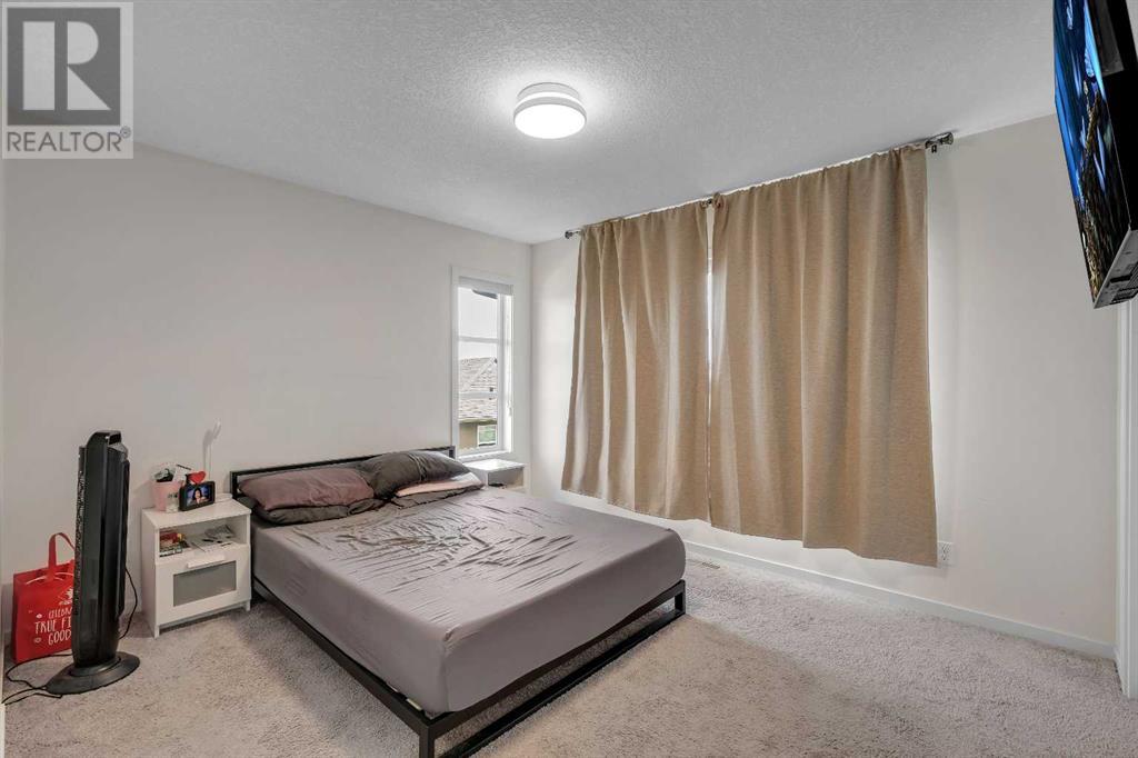 Single Family House for Sale in  Evansridge Park NW Evanston Calgary 