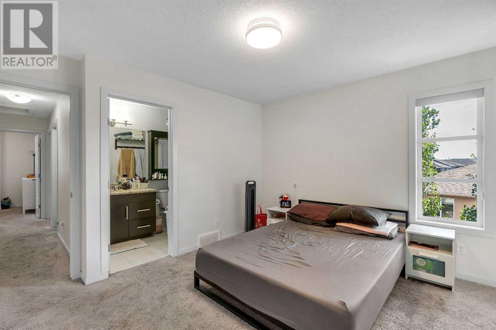 Single Family House for Sale in  Evansridge Park NW Evanston Calgary 