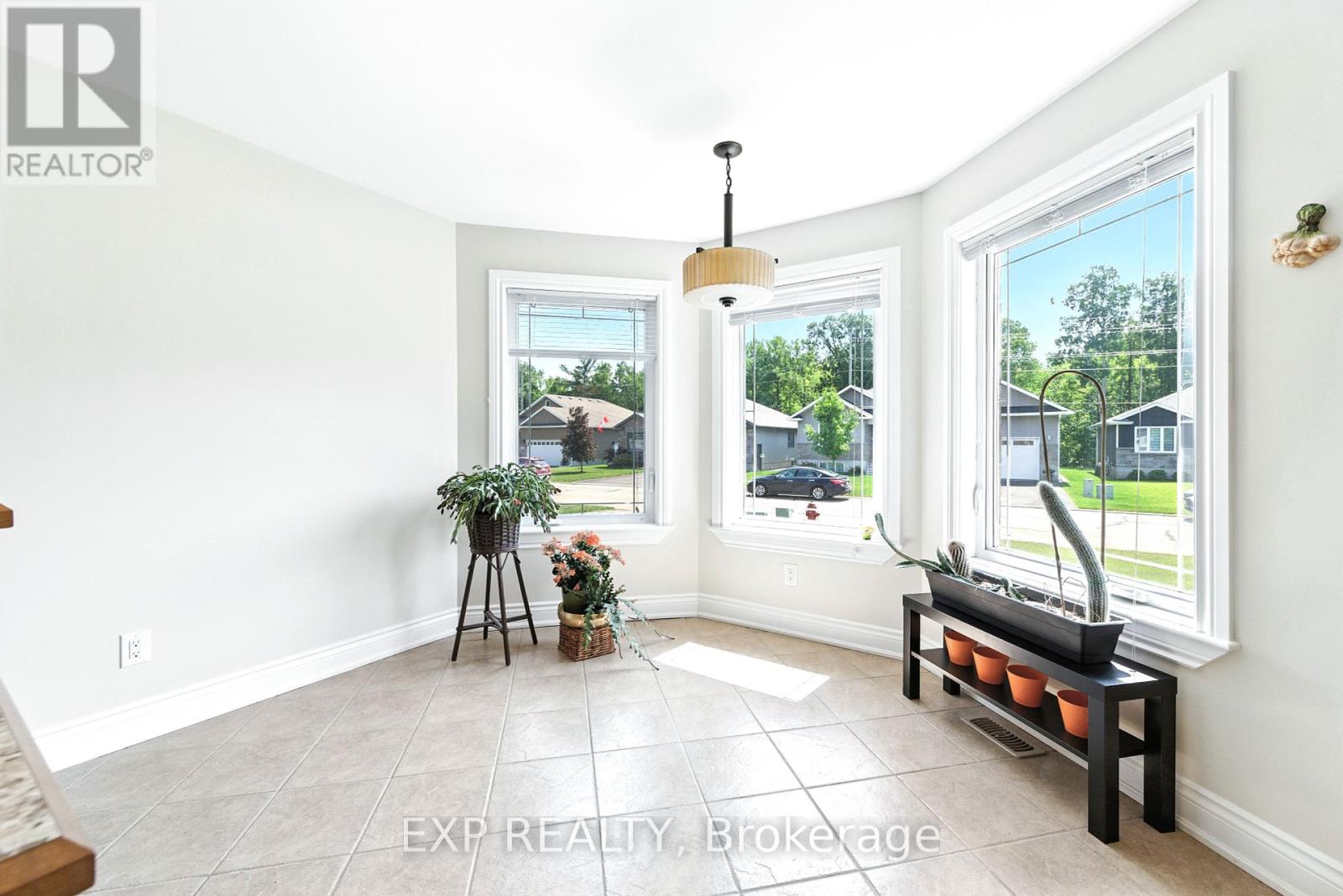Photo 3 of 519 Coleraine Drive, Renfrew ON
