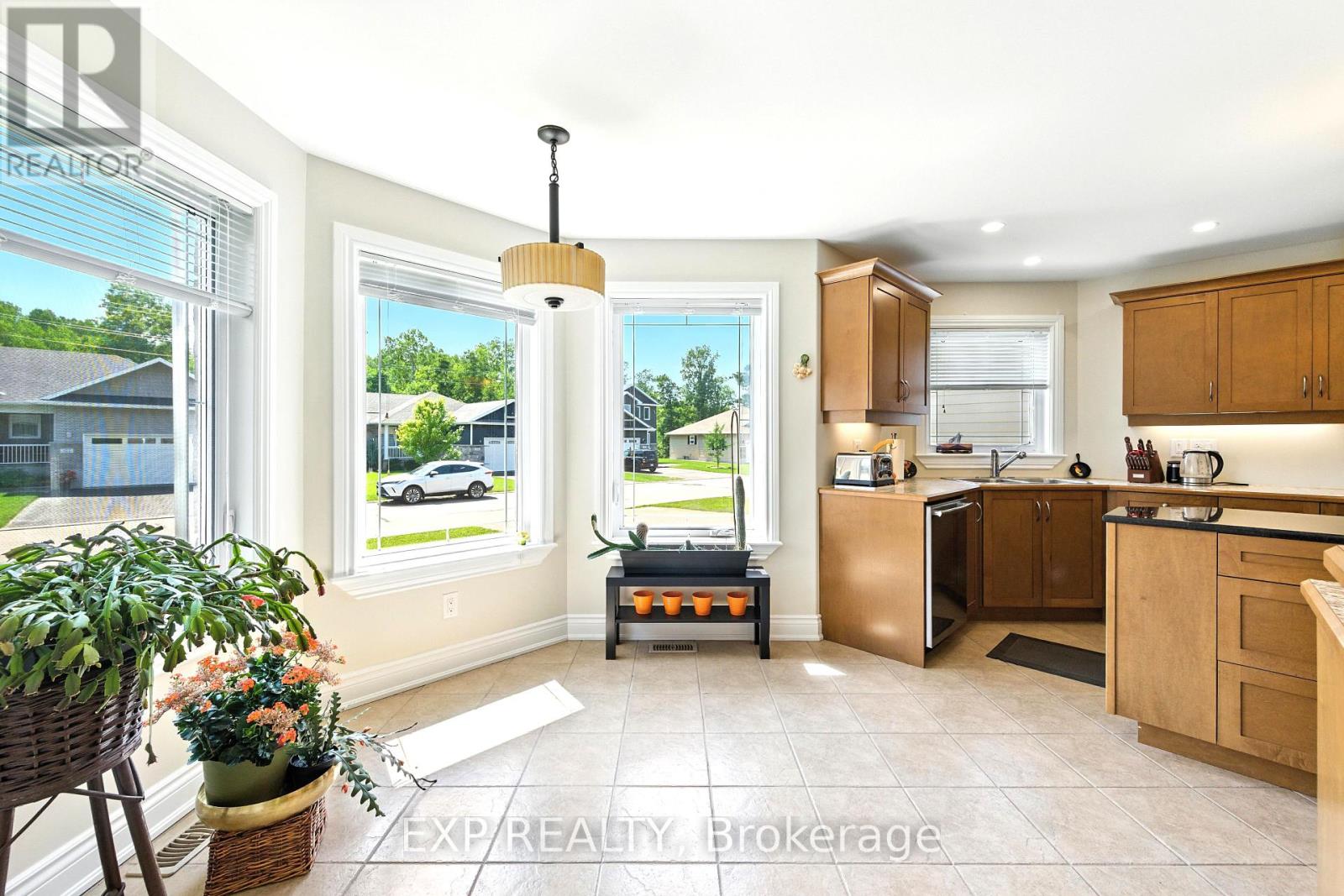 Photo 6 of 519 Coleraine Drive, Renfrew ON