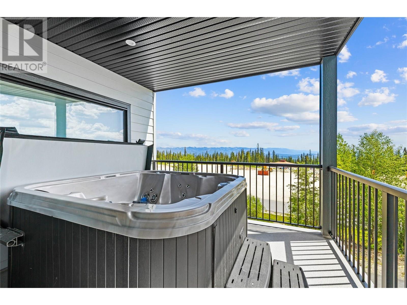 2D 5075 Snowbird Way, Big White