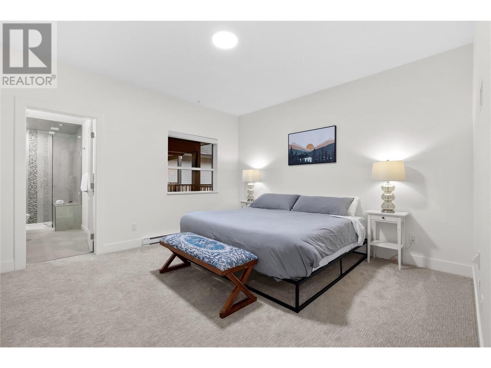 2D 5075 Snowbird Way, Big White