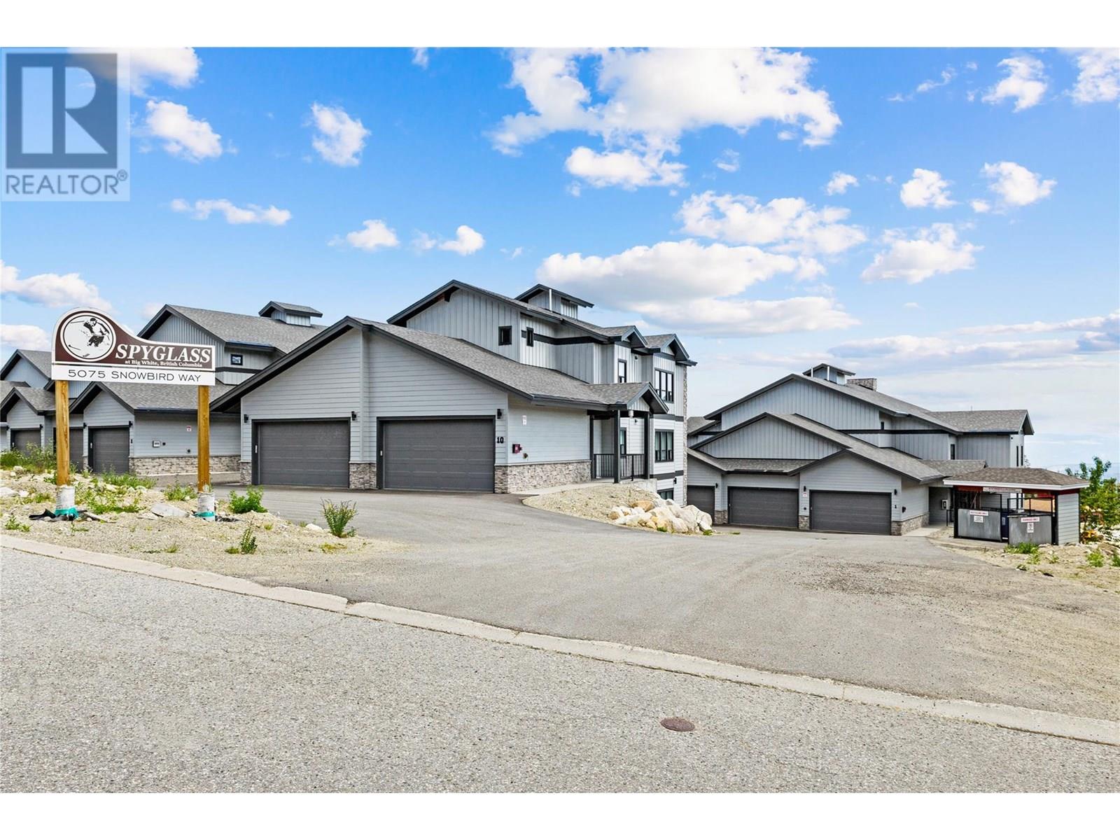 2D 5075 Snowbird Way, Big White