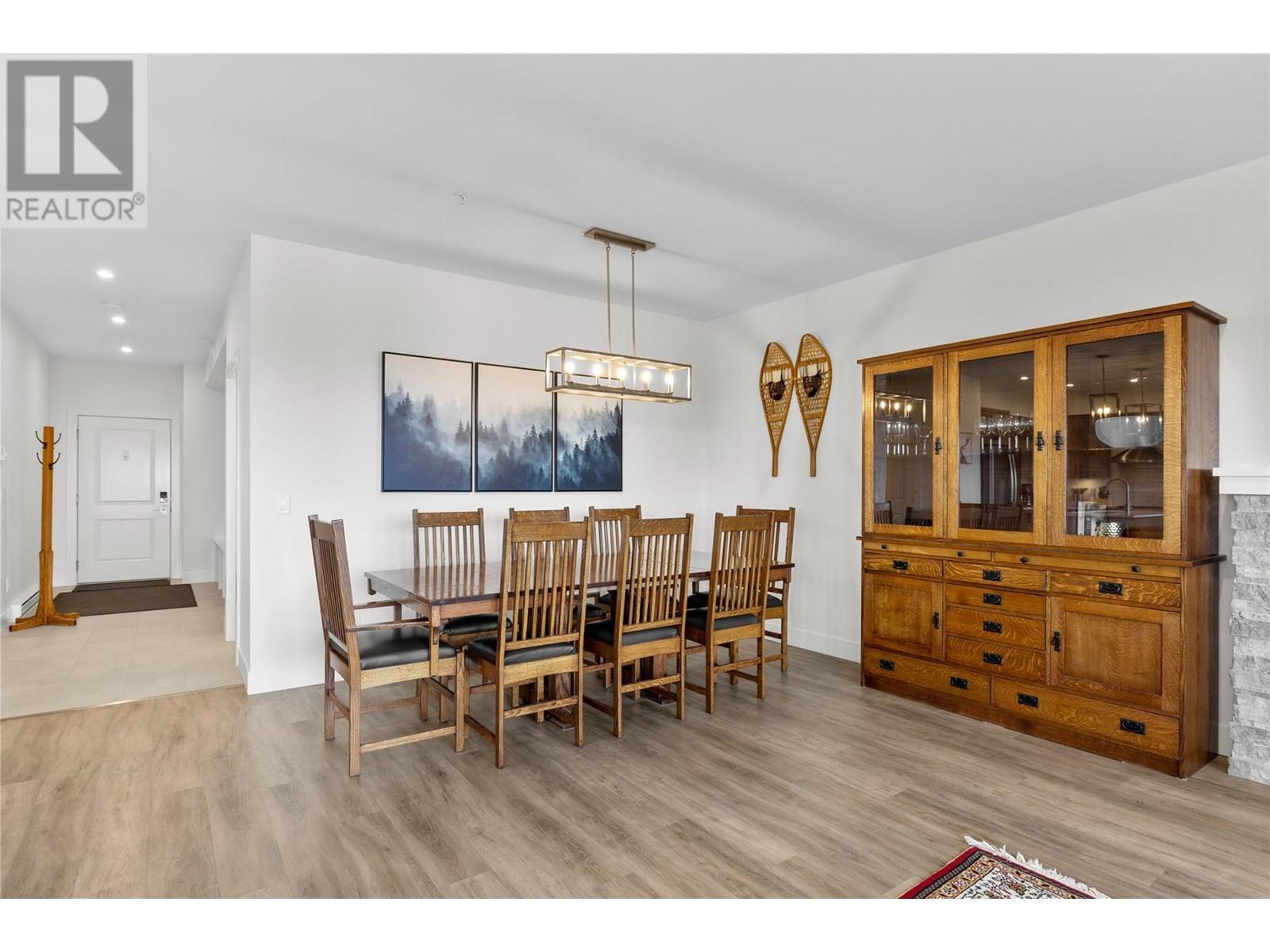 2D 5075 Snowbird Way, Big White