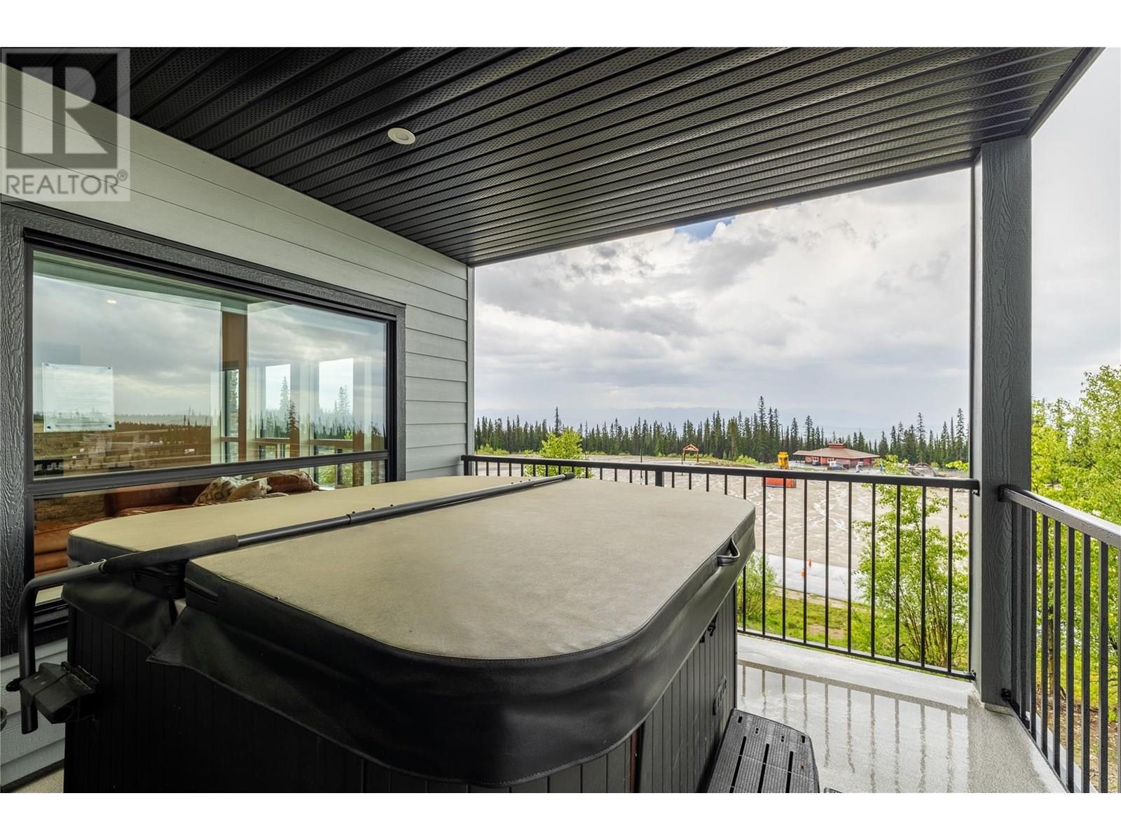2D 5075 Snowbird Way, Big White