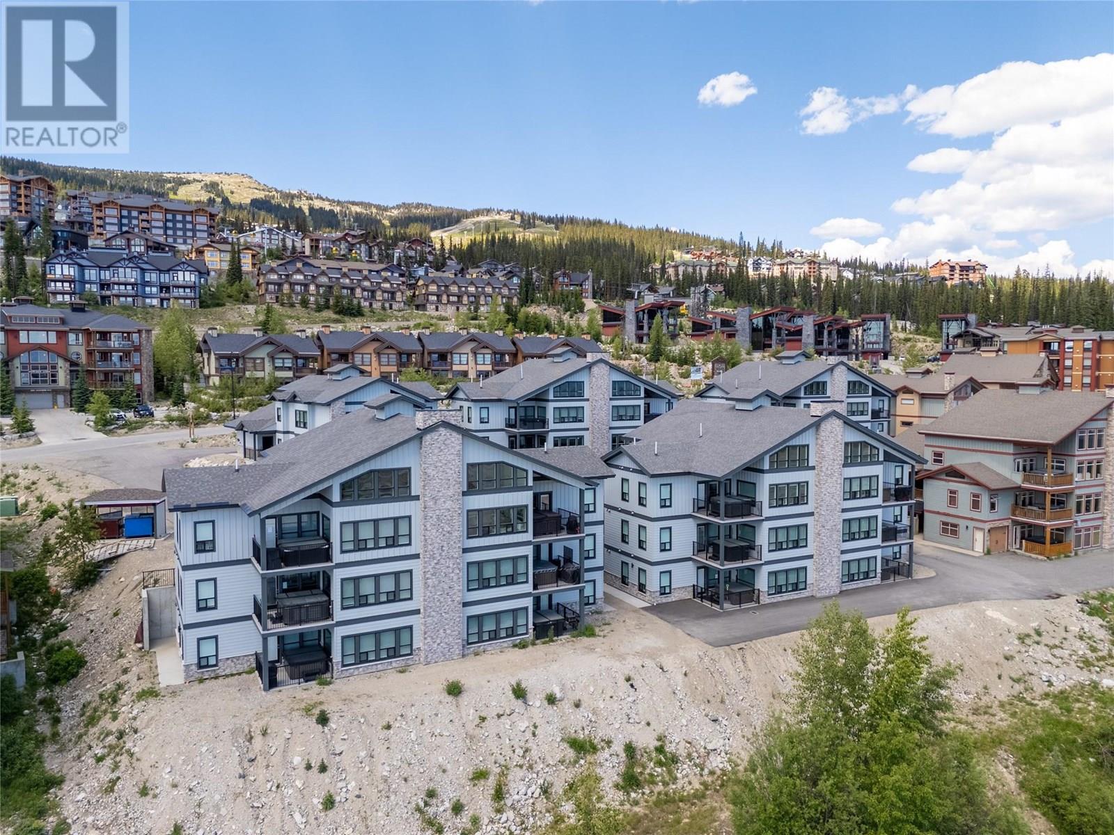 2D 5075 Snowbird Way, Big White