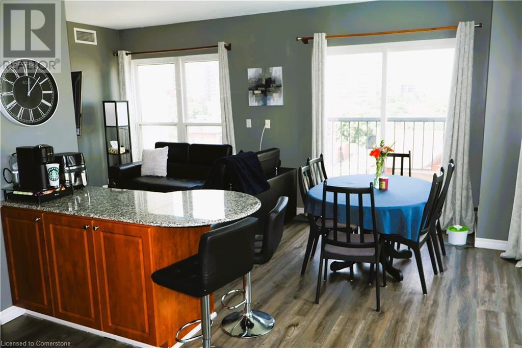 Photo 4 of 135 James Street S Unit 701, Hamilton ON