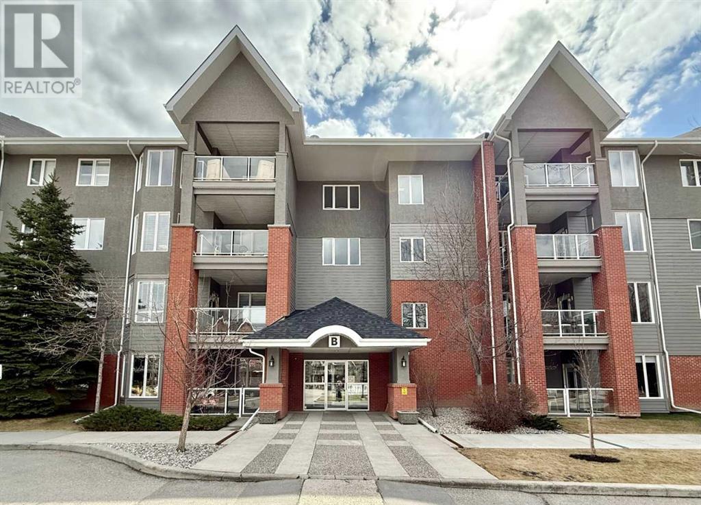 Single Family House for Sale in   Everstone Drive SW Evergreen Calgary 