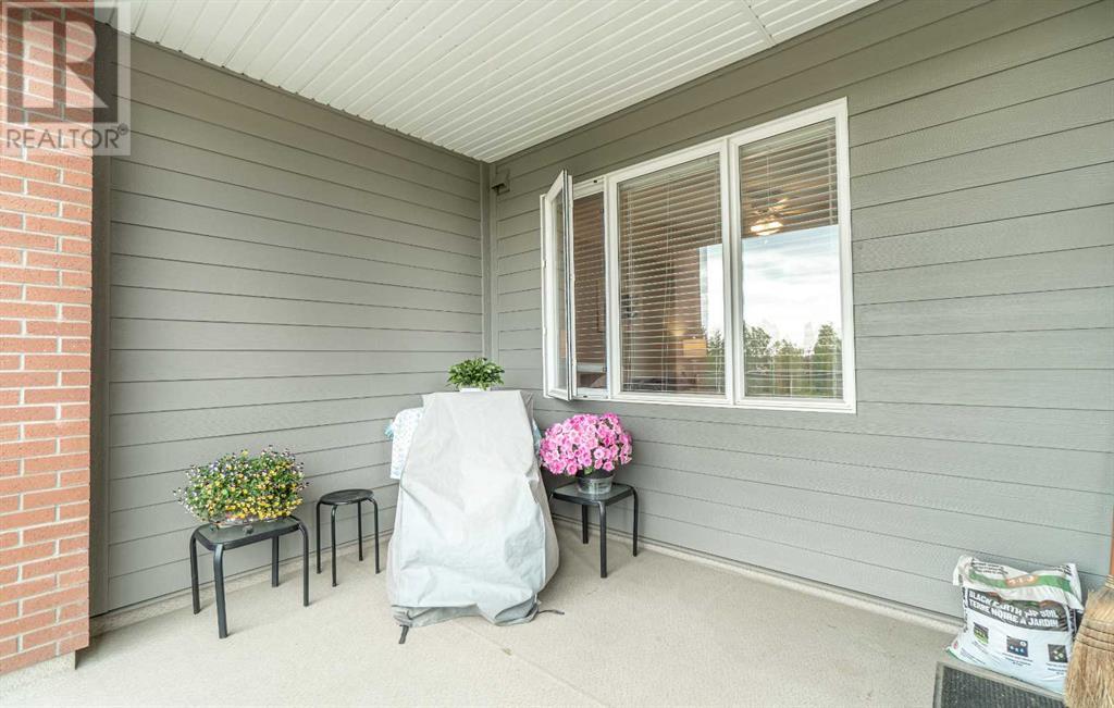 Single Family House for Sale in   Everstone Drive SW Evergreen Calgary 