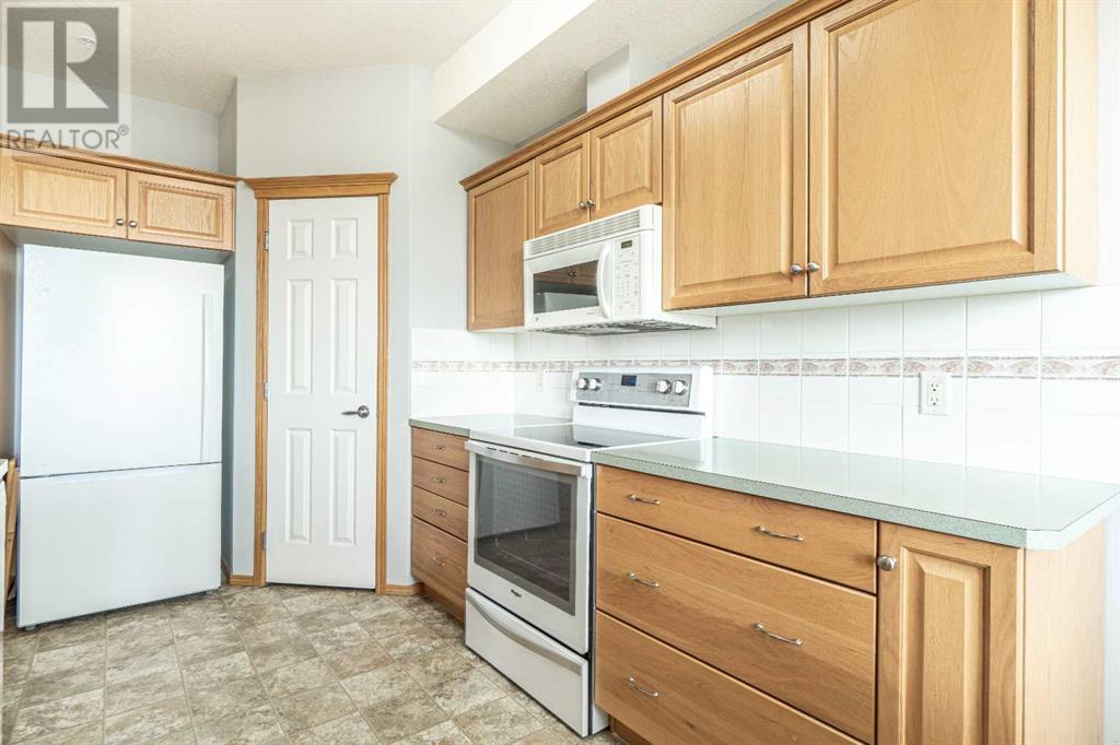 Single Family House for Sale in   Everstone Drive SW Evergreen Calgary 