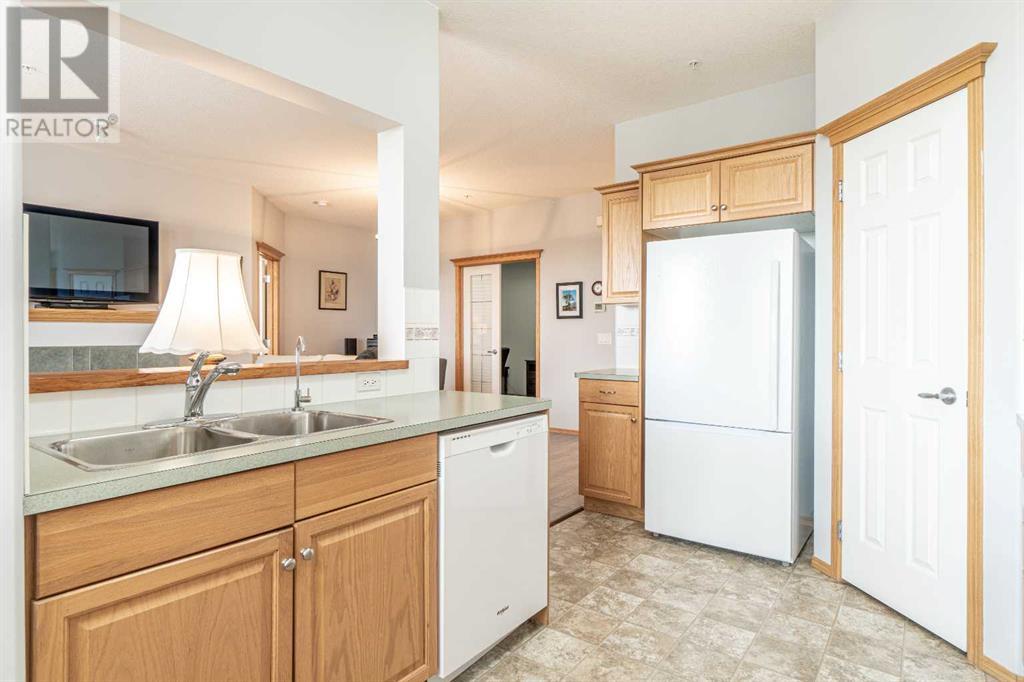 Single Family House for Sale in   Everstone Drive SW Evergreen Calgary 